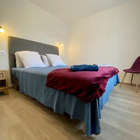Charmante Maison 3 Pres Des Plages Avec Jardin, Terrasse, Jeux, Garage Et - Fr-1-306-1221 * Chauve